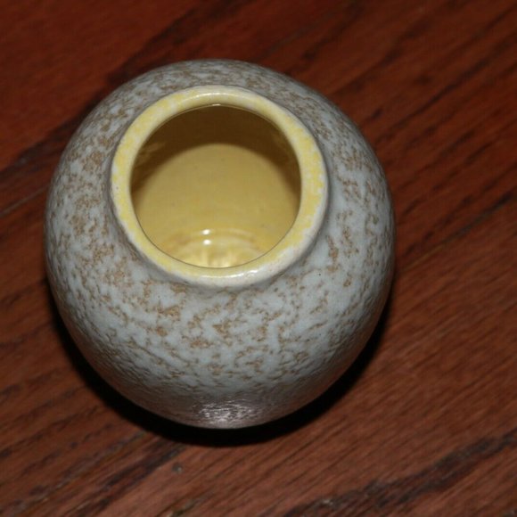 Scheurich antique S&G Foreign vase pottery gray textured tan, pale yellow inside - Picture 4 of 7